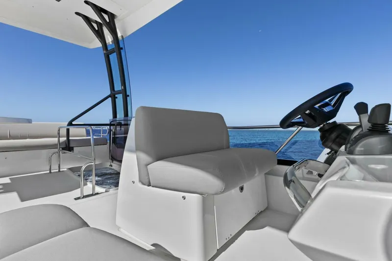 Slide: The Image of Prestige 460 Flybridge 2022 - 44