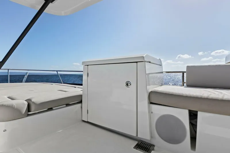 Slide: The Image of Prestige 460 Flybridge 2022 - 48