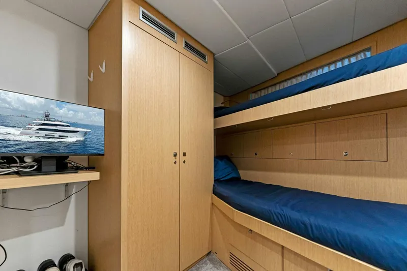Slide: The Image of Custom Navetta 33 2024 - 102