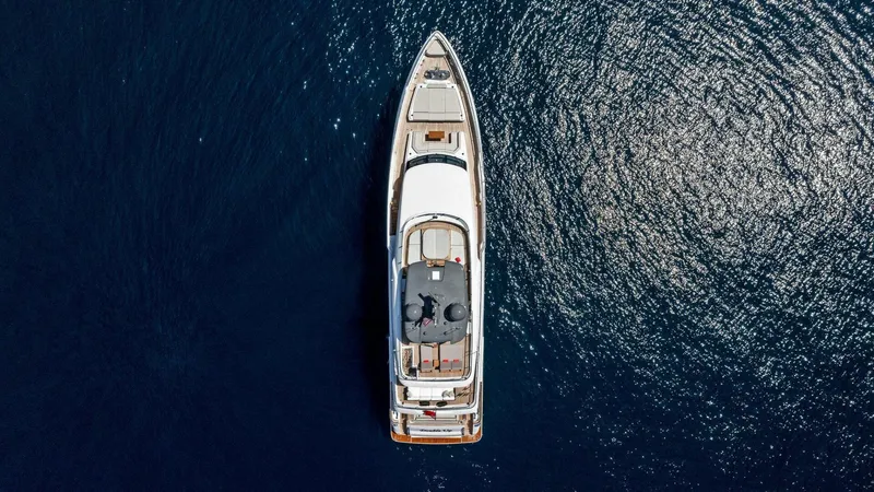 Slide: The Image of Custom Navetta 33 2024 - 14