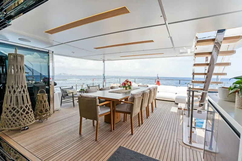Slide: The Image of Custom Navetta 33 2024 - 37