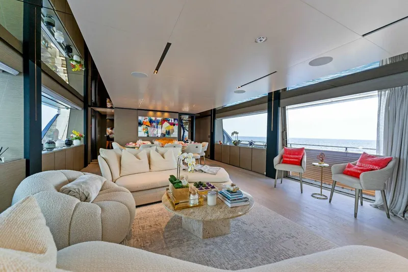 Slide: The Image of Custom Navetta 33 2024 - 60