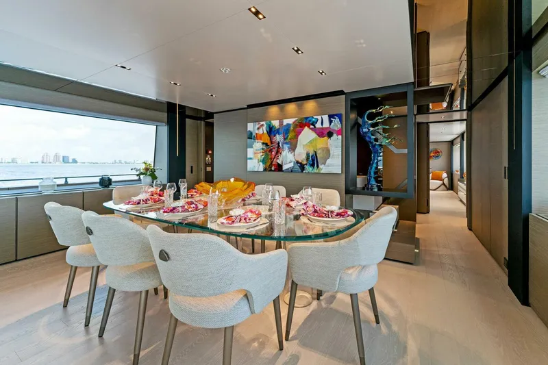 Slide: The Image of Custom Navetta 33 2024 - 64