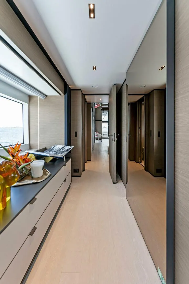 Slide: The Image of Custom Navetta 33 2024 - 70