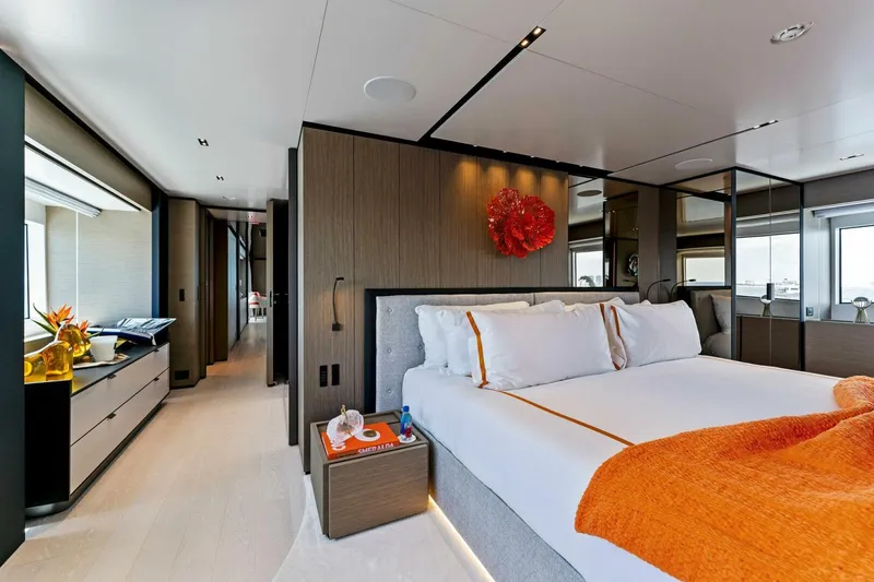 Slide: The Image of Custom Navetta 33 2024 - 72