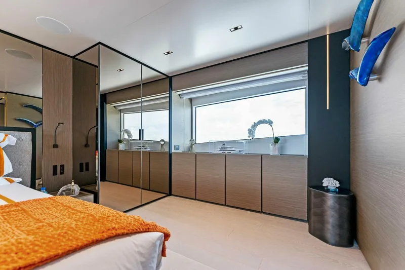 Slide: The Image of Custom Navetta 33 2024 - 74