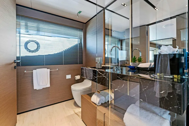 Slide: The Image of Custom Navetta 33 2024 - 76