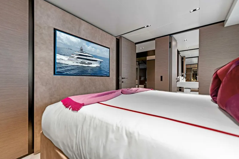 Slide: The Image of Custom Navetta 33 2024 - 80