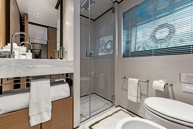 Slide: The Image of Custom Navetta 33 2024 - 82
