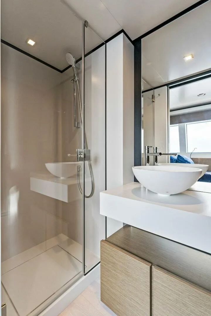 Slide: The Image of Custom Navetta 33 2024 - 95