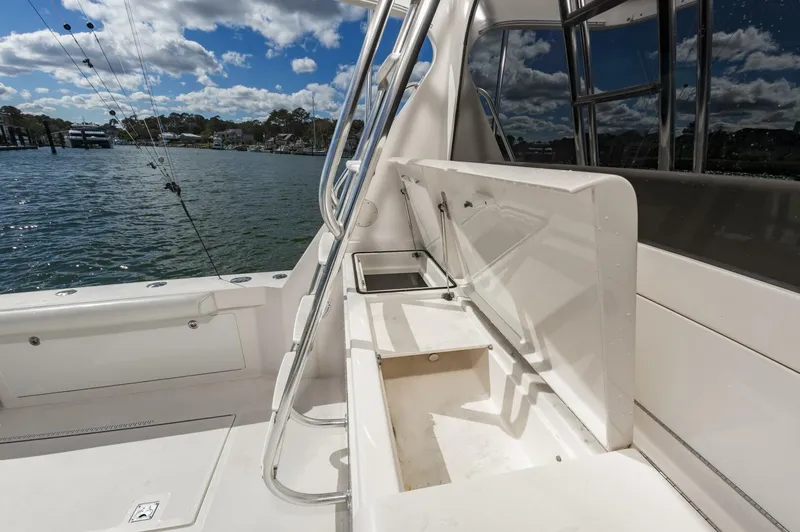 Slide: The Image of Cabo 43 Convertible 2008 - 17