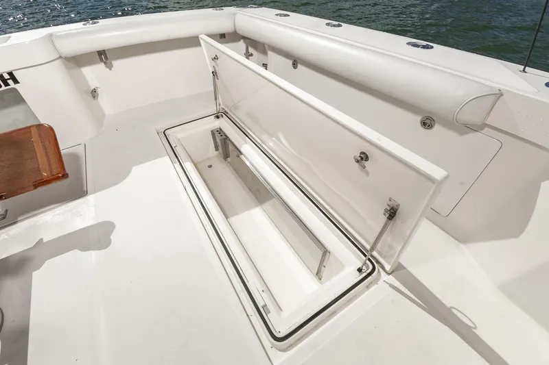 Slide: The Image of Cabo 43 Convertible 2008 - 18