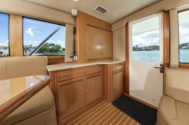 Slide: The Image of Cabo 43 Convertible 2008 - 29