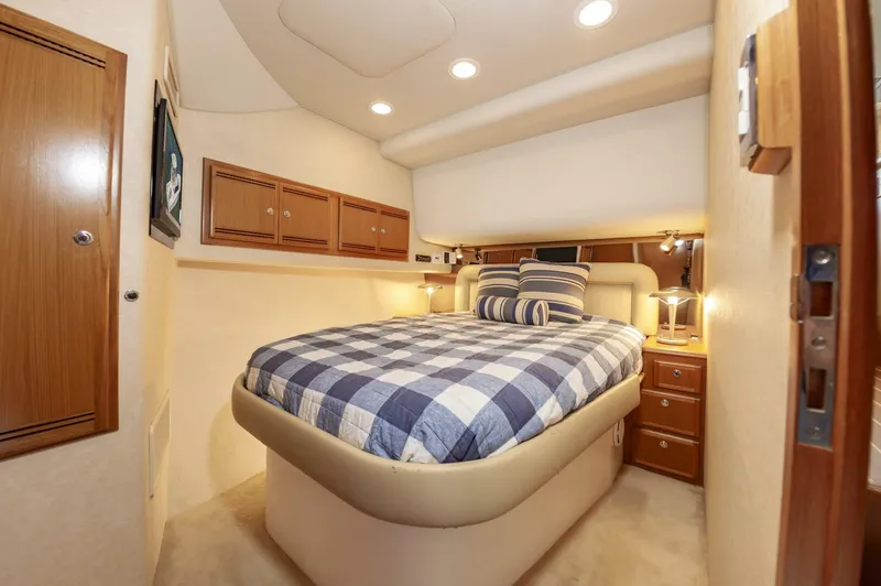 Slide: The Image of Cabo 43 Convertible 2008 - 39