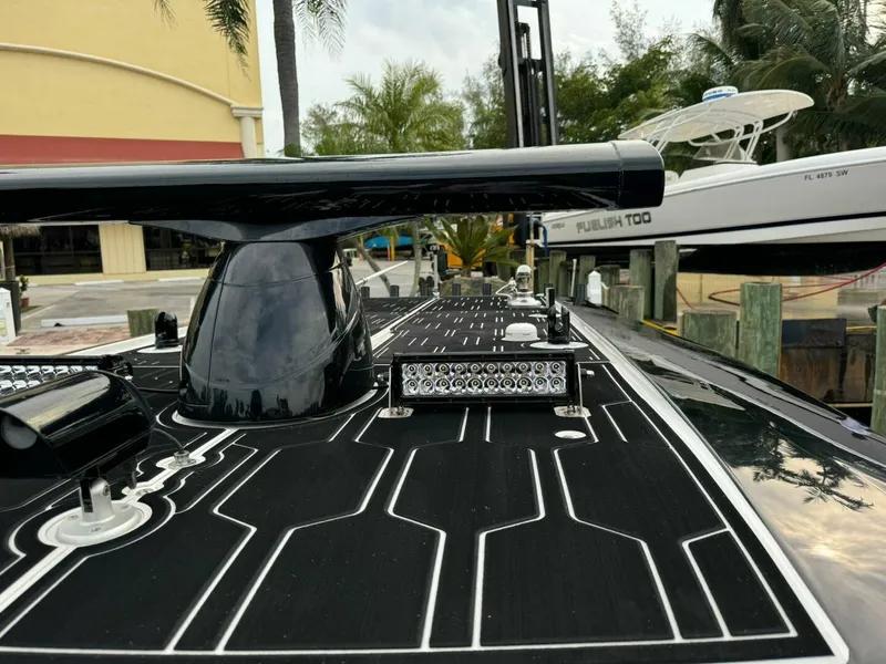 Slide: The Image of Nor-Tech 392 Super Fish 2024 - 16