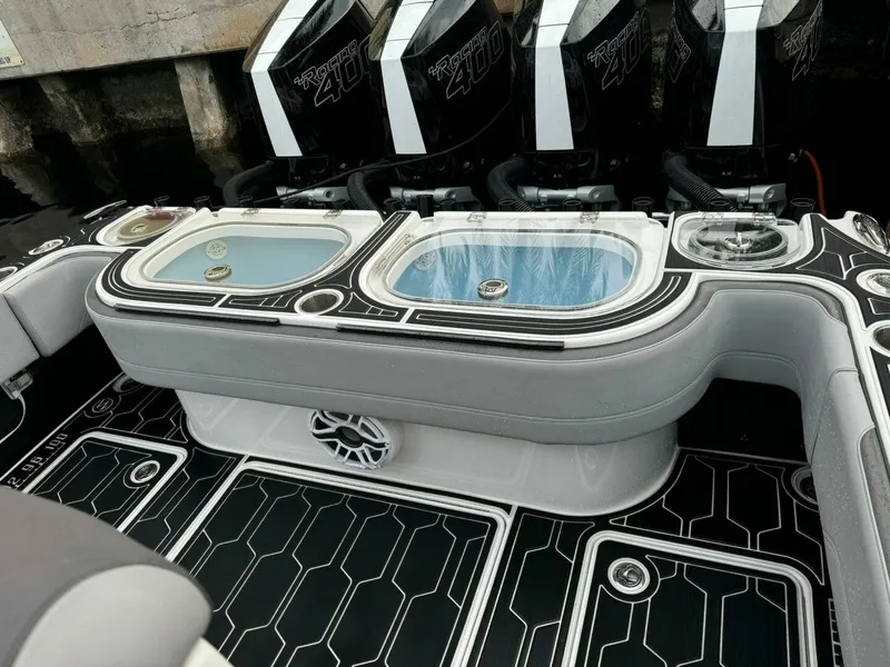 Slide: The Image of Nor-Tech 392 Super Fish 2024 - 22