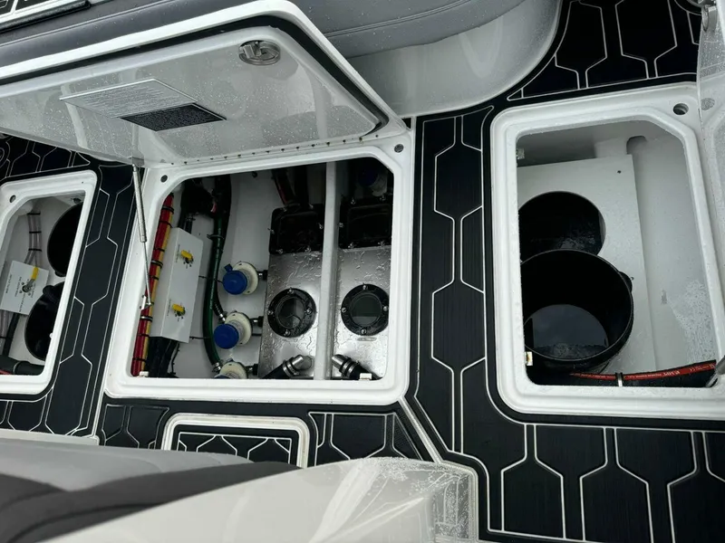 Slide: The Image of Nor-Tech 392 Super Fish 2024 - 25
