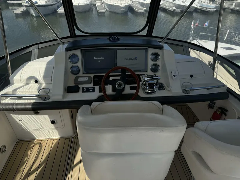 Slide: The Image of Sea Ray 36 Sedan Bridge 2007 - 21