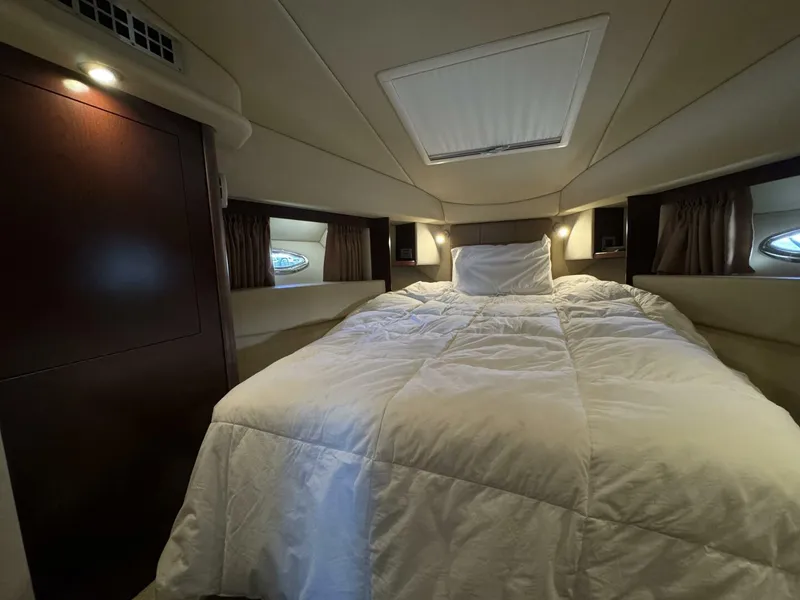 Slide: The Image of Sea Ray 36 Sedan Bridge 2007 - 43