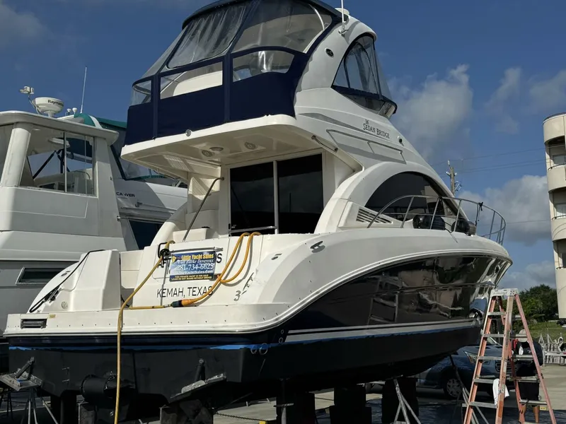 Slide: The Image of Sea Ray 36 Sedan Bridge 2007 - 54