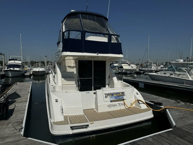 Slide: The Image of Sea Ray 36 Sedan Bridge 2007 - 6