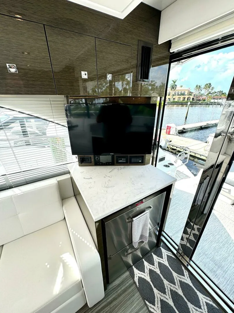 Slide: The Image of Cruisers 50 Cantius 2020 - 10