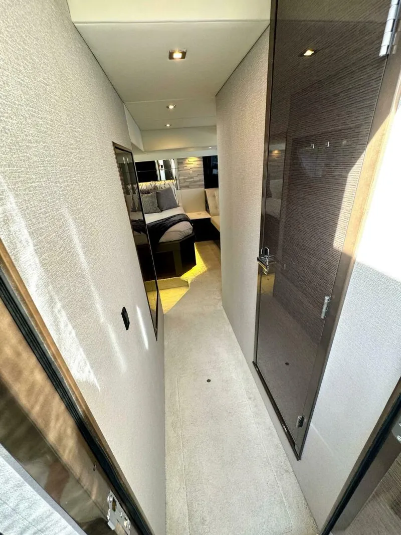 Slide: The Image of Cruisers 50 Cantius 2020 - 22
