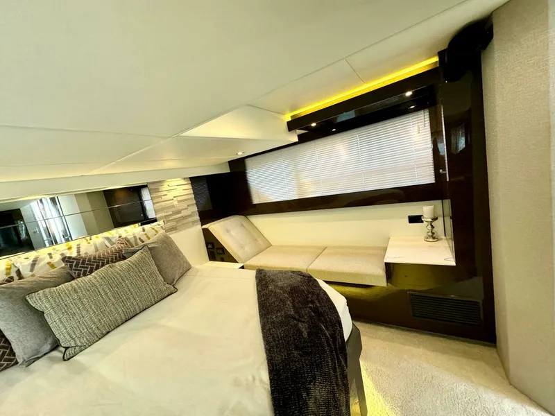 Slide: The Image of Cruisers 50 Cantius 2020 - 24