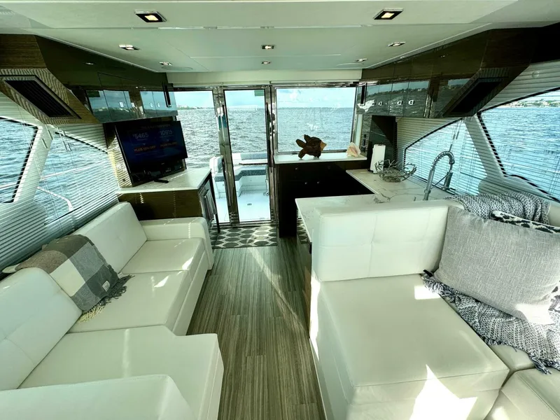 Slide: The Image of Cruisers 50 Cantius 2020 - 5