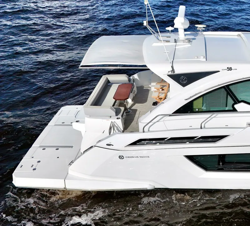 Slide: The Image of Cruisers 50 Cantius 2020 - 52
