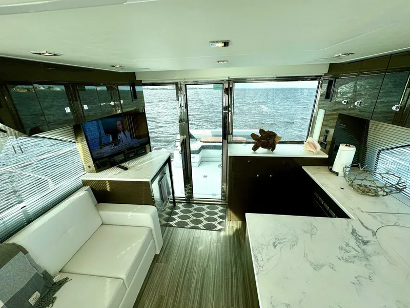 Slide: The Image of Cruisers 50 Cantius 2020 - 7