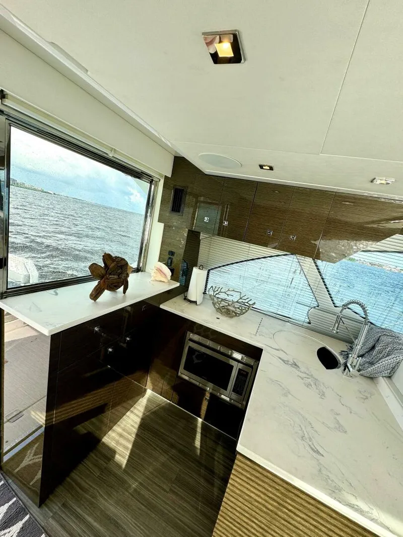 Slide: The Image of Cruisers 50 Cantius 2020 - 8