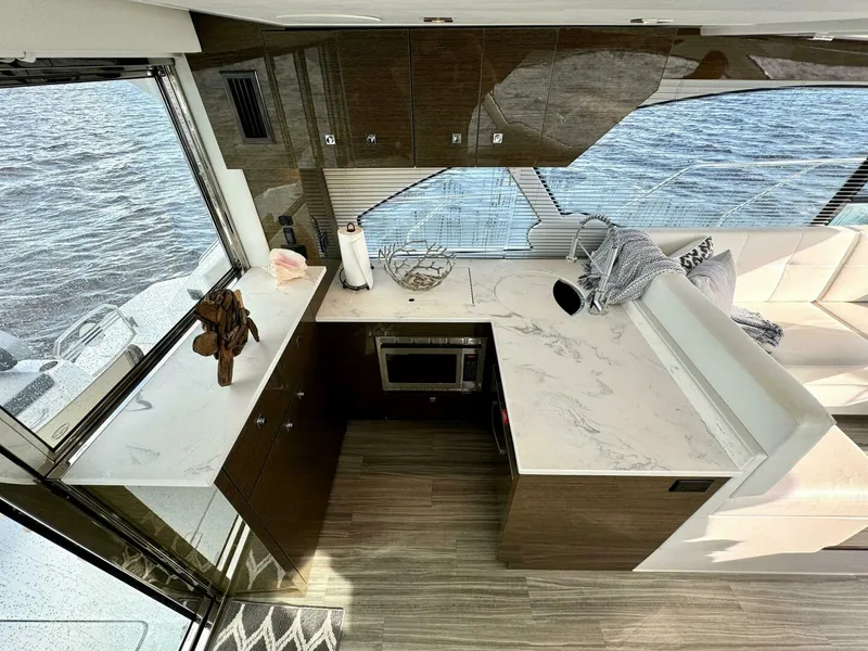 Slide: The Image of Cruisers 50 Cantius 2020 - 9