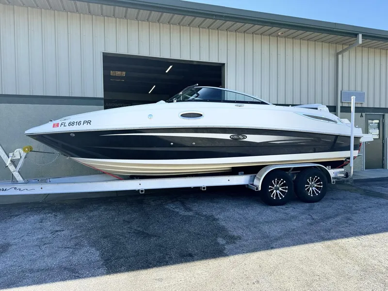 Slide: The Image of Sea Ray 260 Sundeck 2014 - 12