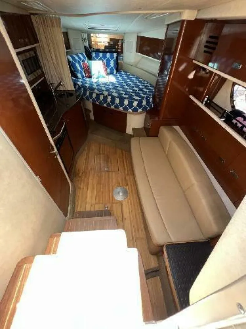 Slide: The Image of Sea Ray Sundancer 2012 - 11