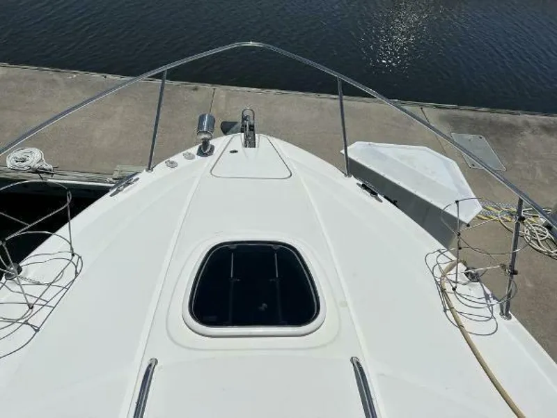 Slide: The Image of Sea Ray Sundancer 2012 - 2