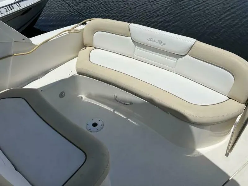 Slide: The Image of Sea Ray Sundancer 2012 - 5