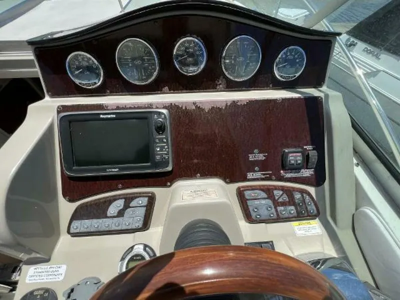Slide: The Image of Sea Ray Sundancer 2012 - 9