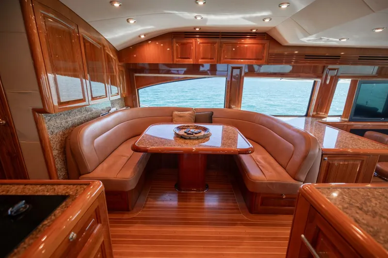 Slide: The Image of Hatteras 68 Convertible 2005 - 10
