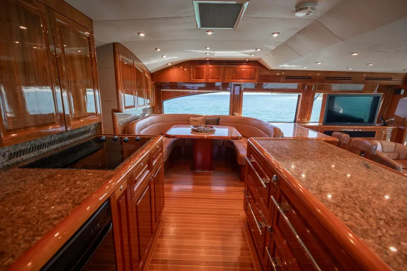 Slide: The Image of Hatteras 68 Convertible 2005 - 6