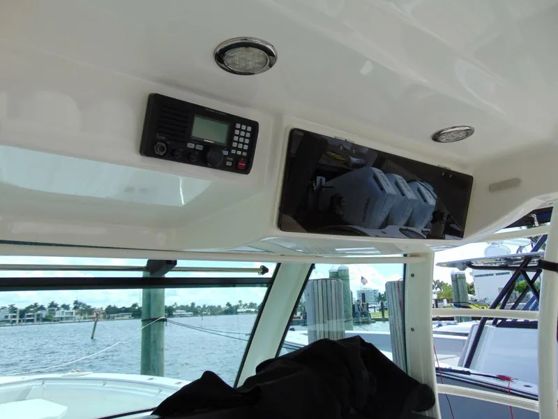 Slide: The Image of Boston Whaler 370 Outrage 2013 - 17