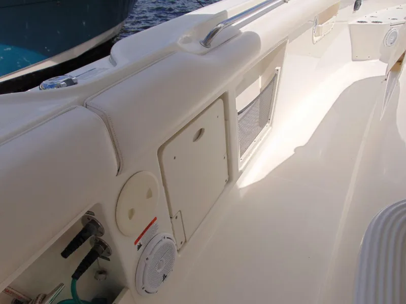 Slide: The Image of Boston Whaler 370 Outrage 2013 - 20