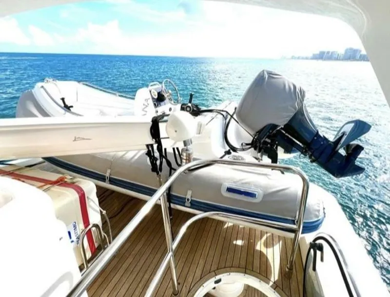 Slide: The Image of Viking 67 Flybridge 2008 - 14