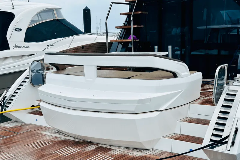 Slide: The Image of Galeon 500 FLY 2024 - 11