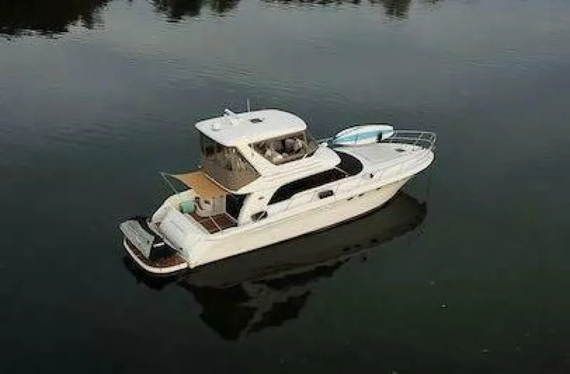 Slide: The Image of Sea Ray 480 Sedan Bridge 1999 - 49