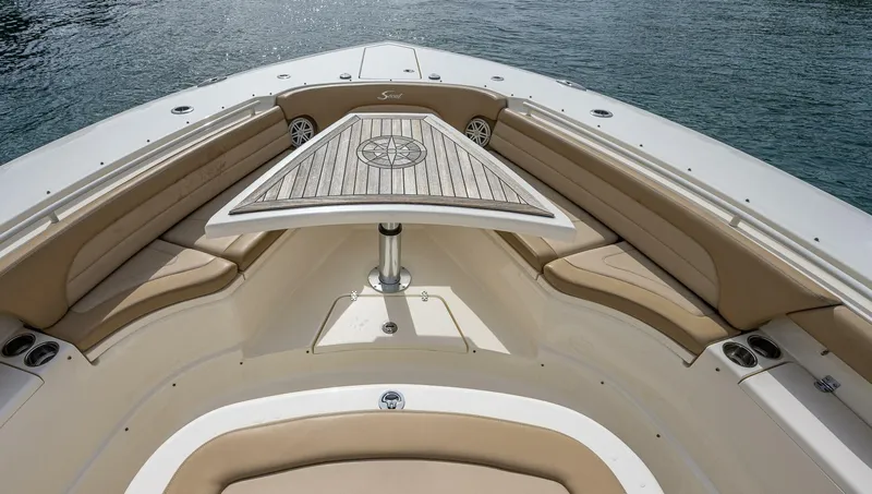 Slide: The Image of Scout 420 LXF 2019 - 8