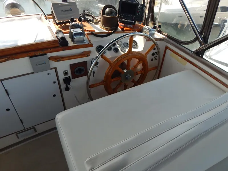 Slide: The Image of Grand Banks 42 Classic 1976 - 36
