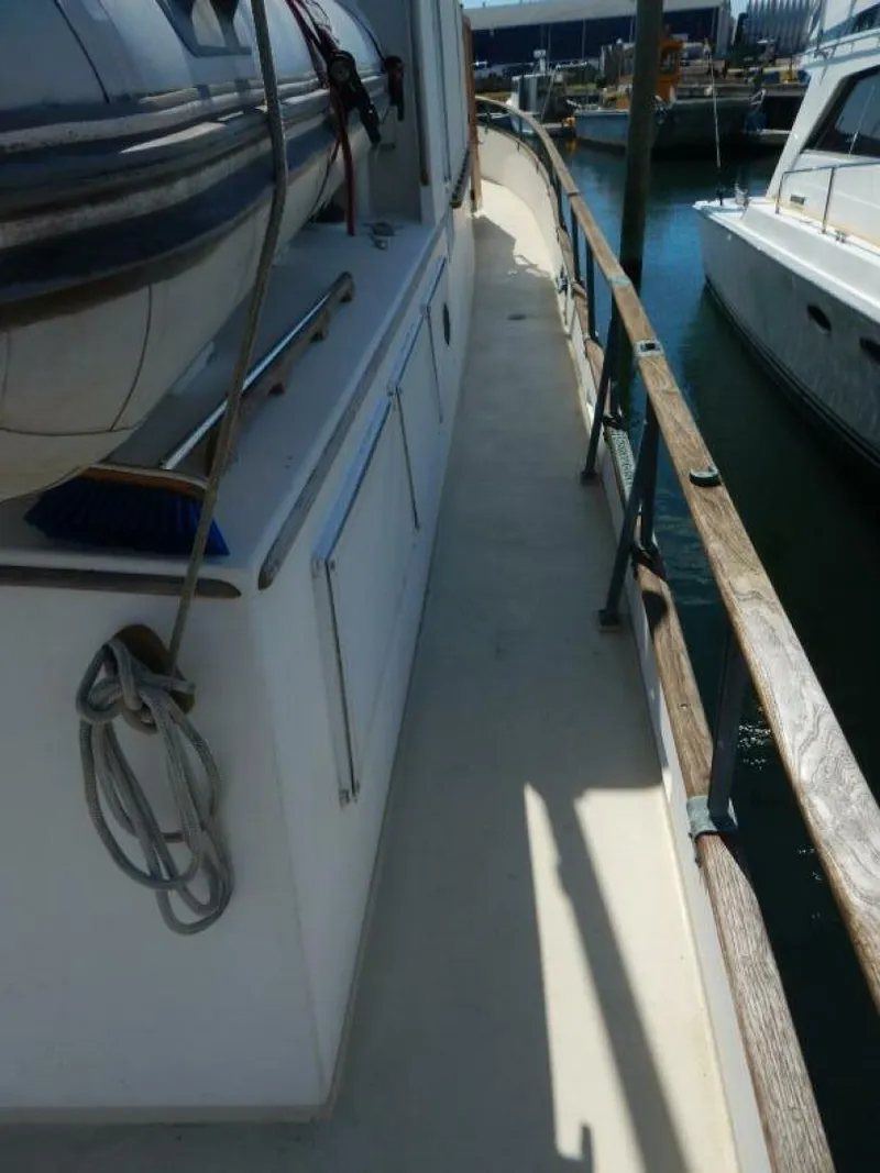Slide: The Image of Grand Banks 42 Classic 1976 - 47