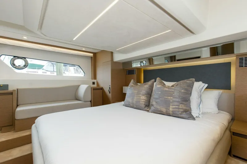 Slide: The Image of Prestige 460 Flybridge 2023 - 12