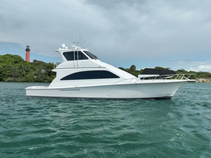 Slide: The Image of Ocean 57 Enclosed Bridge Convertible 2004 - 34